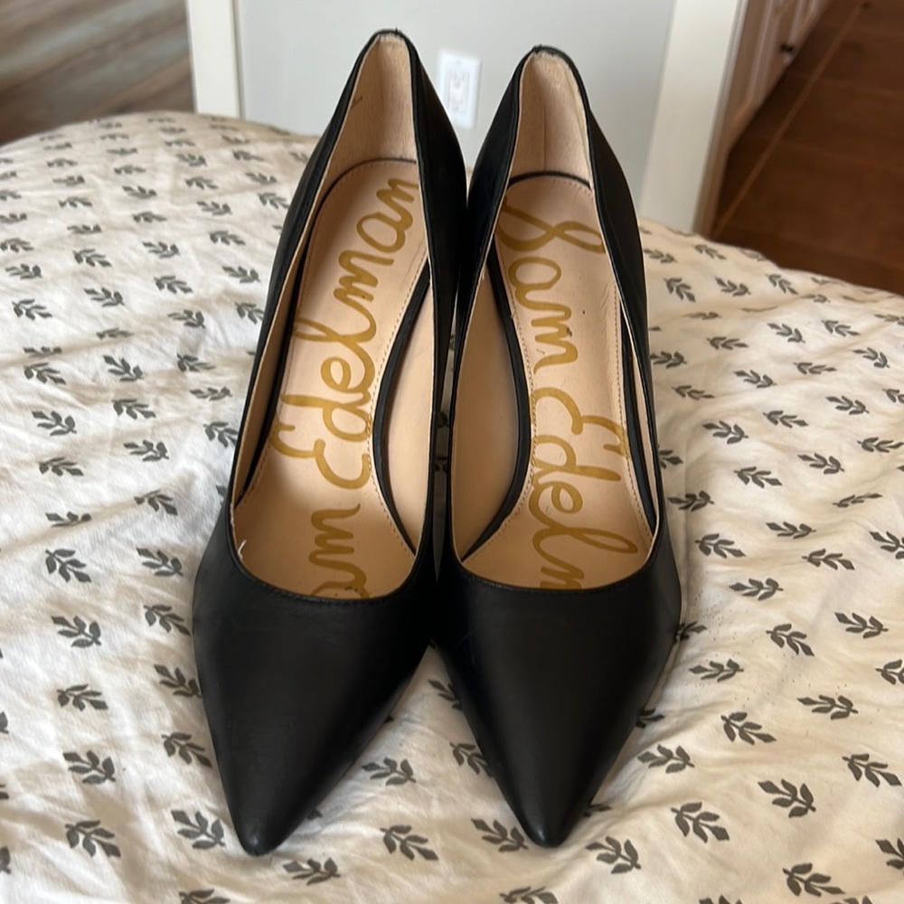 Black heel